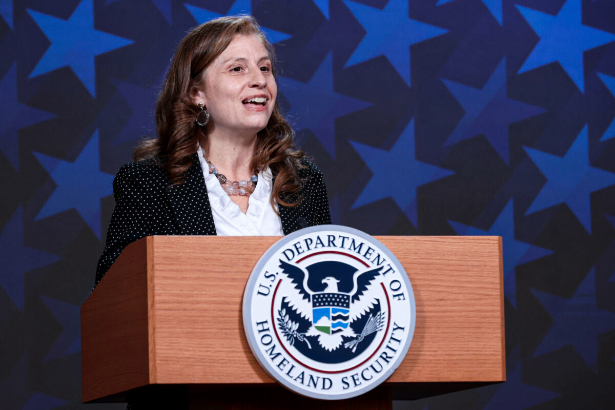 Biden Administration Makes Two Big Changes to Help Illegal Immigrants - Vimarsana News