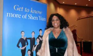 ‘It’s Time for Us to Get Together,’ Says Financial Planner at Shen Yun