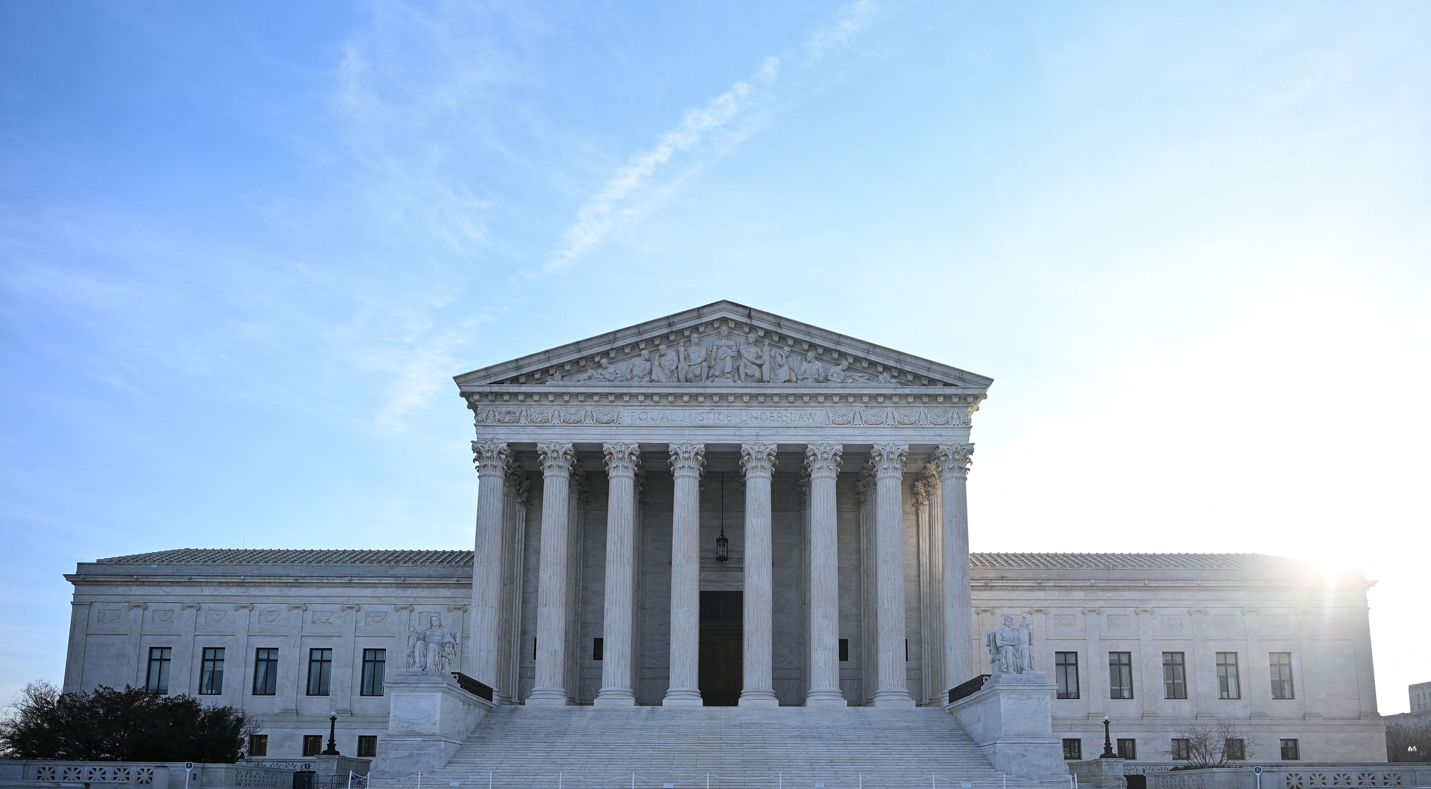 Supreme Court Rejects Bid for Religious Opt-Out From COVID-19 Vaccine Mandate - Vimarsana News