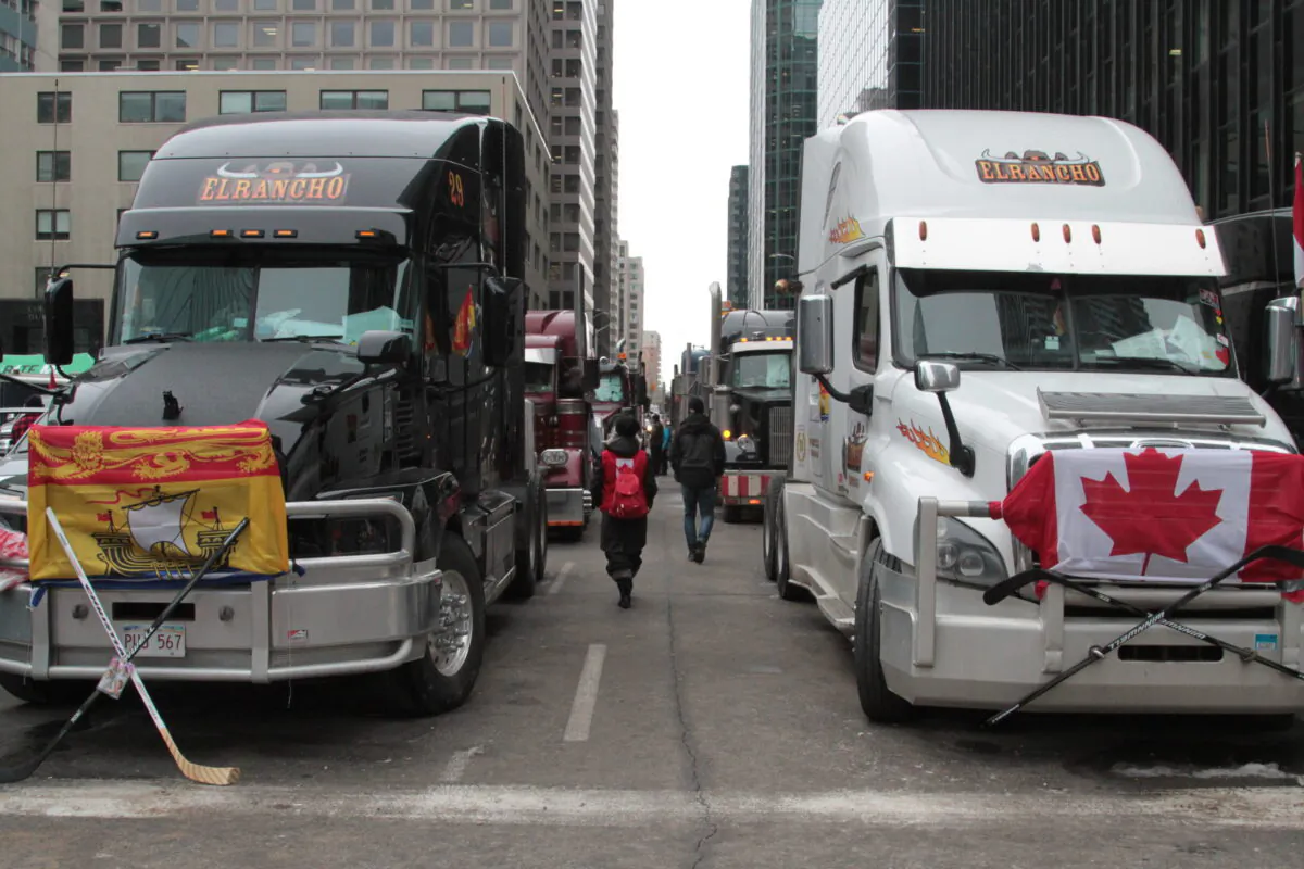 Protest trucks in downtown Ottawa on Feb. 14, 2022. (Richard Moore/The Epoch Times)
