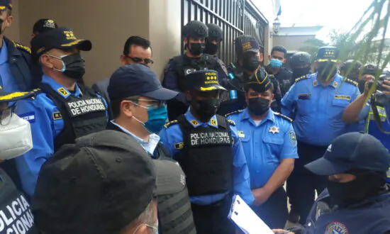 Police Detain Ex-Honduras President Hernandez as US Seeks Extradition
