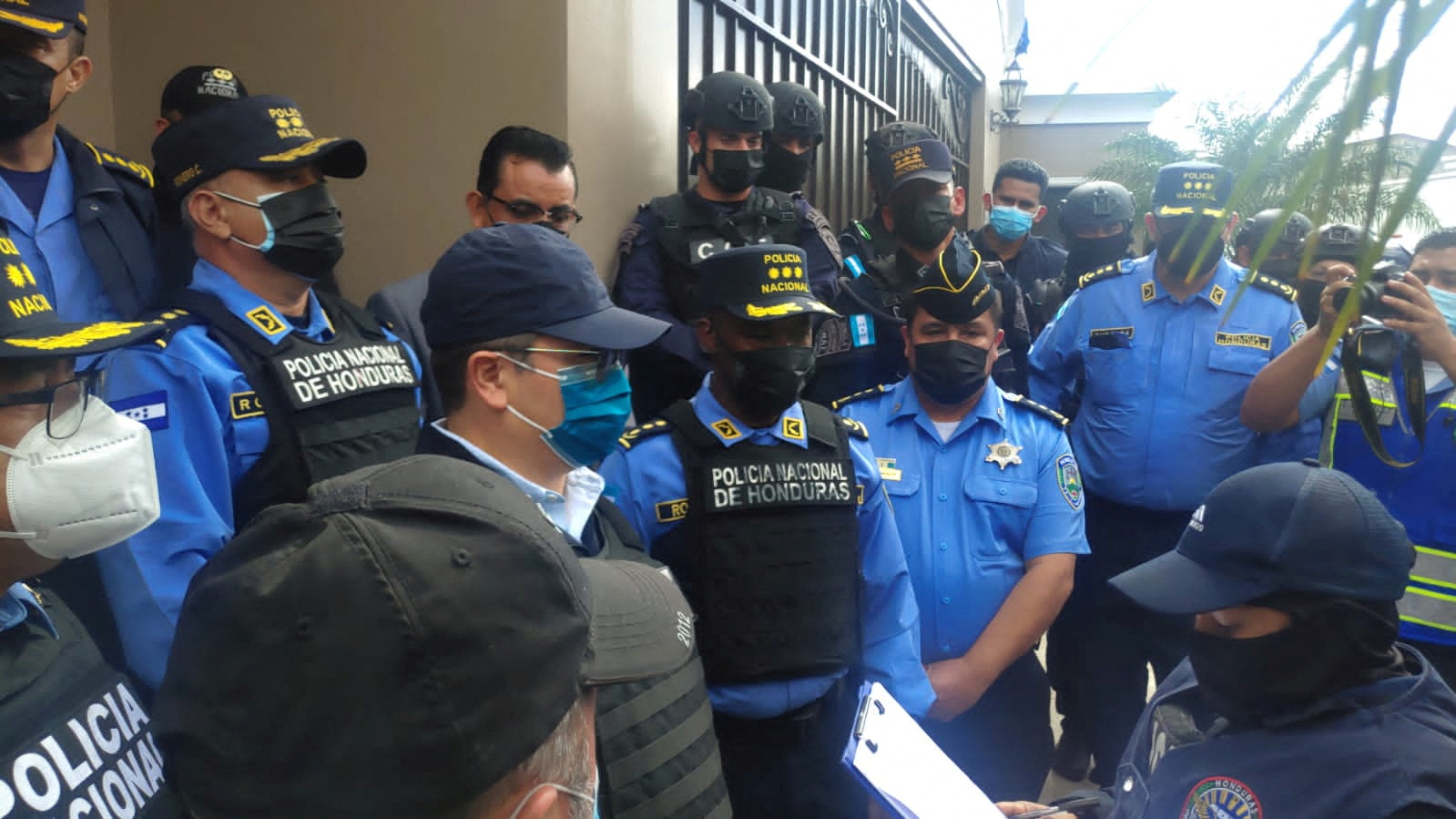 Years of Drug Trafficking Exposed as Former Honduran President Awaits U.S. Extradition - Vimarsana News