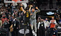 NBA Roundup: Weakened Warriors Rally Late to Beat Spurs