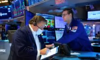 Stocks Fall Again, Handing Wall Street Another Losing Week