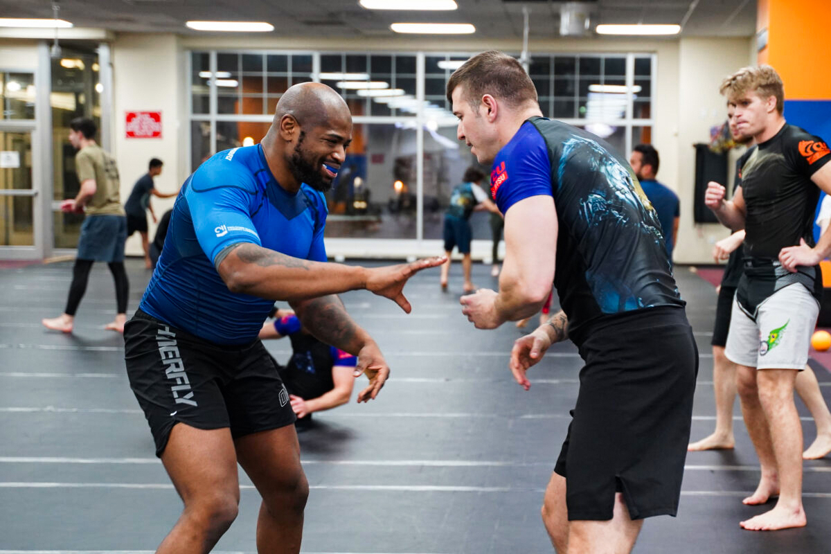 Police Officers, Departments Turn to Jiu-Jitsu to Hone De-escalation Skills - Vimarsana News
