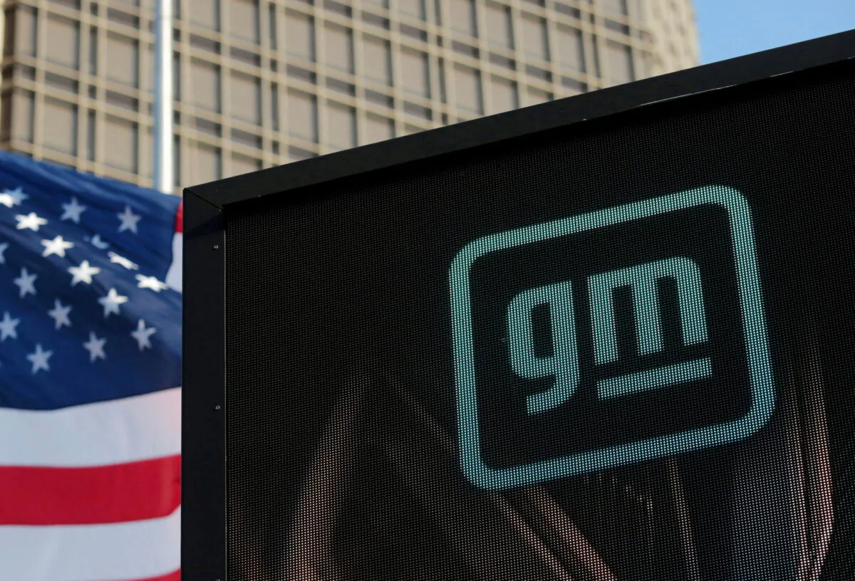 The new GM logo is seen on the facade of the General Motors headquarters in Detroit, Mich., on March 16, 2021. (Rebecca Cook/File Photo/Reuters)