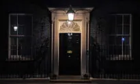 5 Downing Street Aides Resign Within 24 Hours
