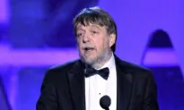 Famed Alzheimer’s Researcher John Hardy Is a Knight… but Not in Shining Armor