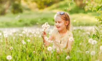 5 Ways to Keep Your Kids From Saying ‘I’m Bored!’ Outside