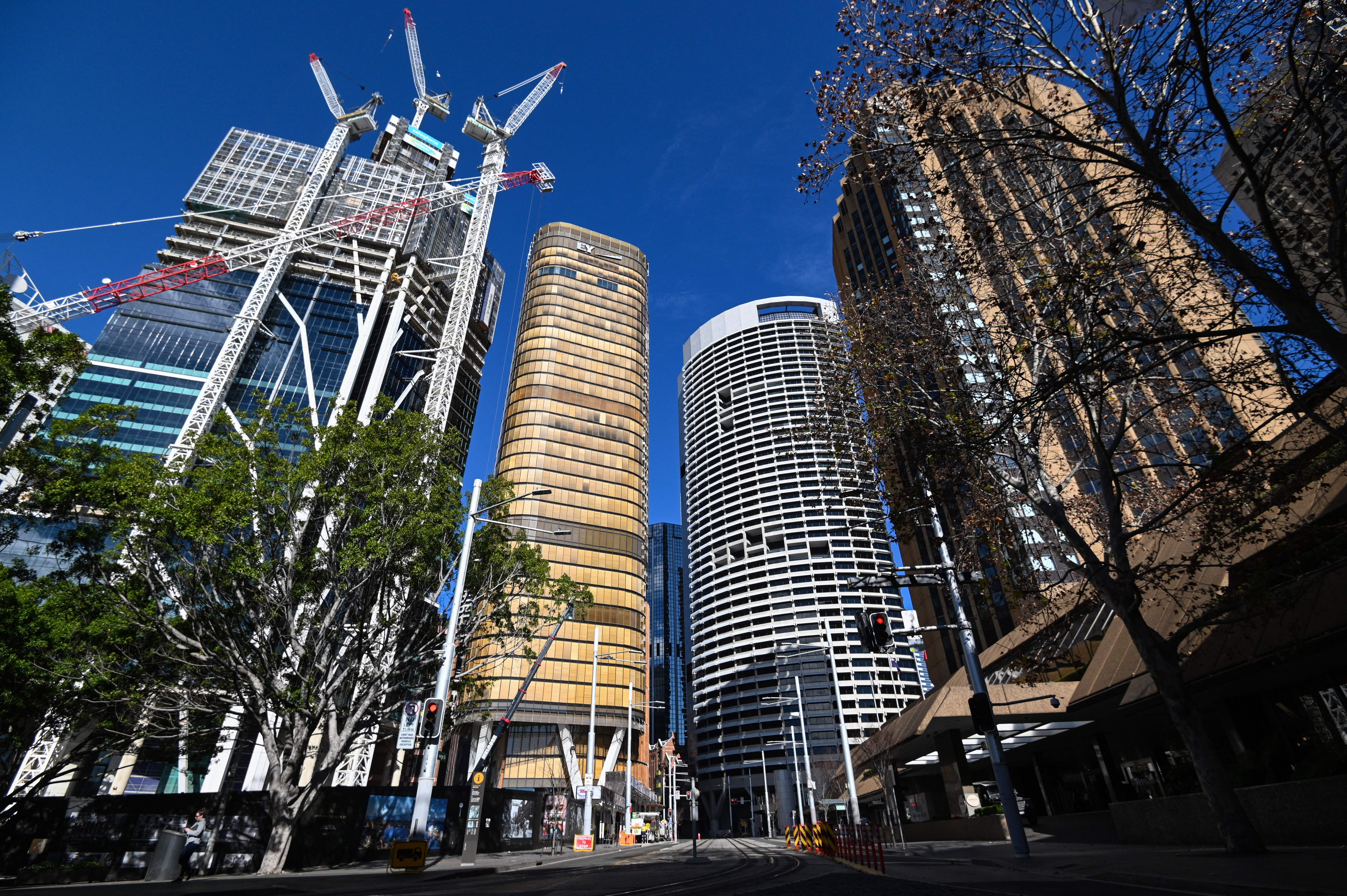 Big Australian Corporations Push for More Skilled Immigrants - Vimarsana News