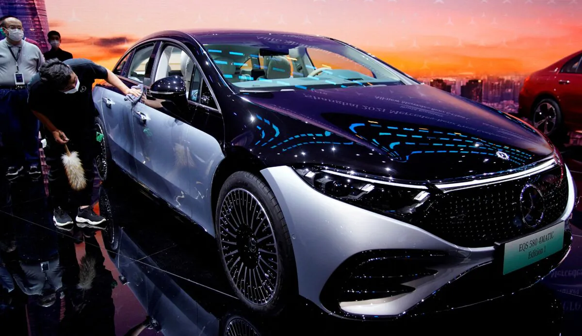 A Mercedes-Benz EQS 580 4MATIC electric vehicle during the Auto Shanghai show in Shanghai on April 19, 2021. (Aly Song/Reuters)