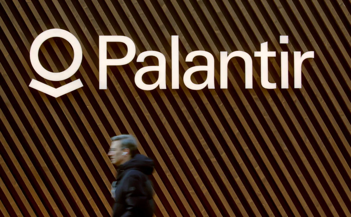 The logo of U.S. software company Palantir Technologies in Davos, Switzerland, on Jan. 22, 2020. (Arnd Wiegmann/Reuters)