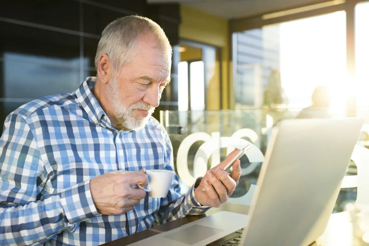 Want to do something after retirement? These side hustles can help you earn money when you have fun. (Halfpoint/Shutterstock)