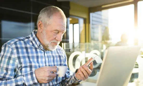 15 Side Hustles to Earn Money Online After Retirement