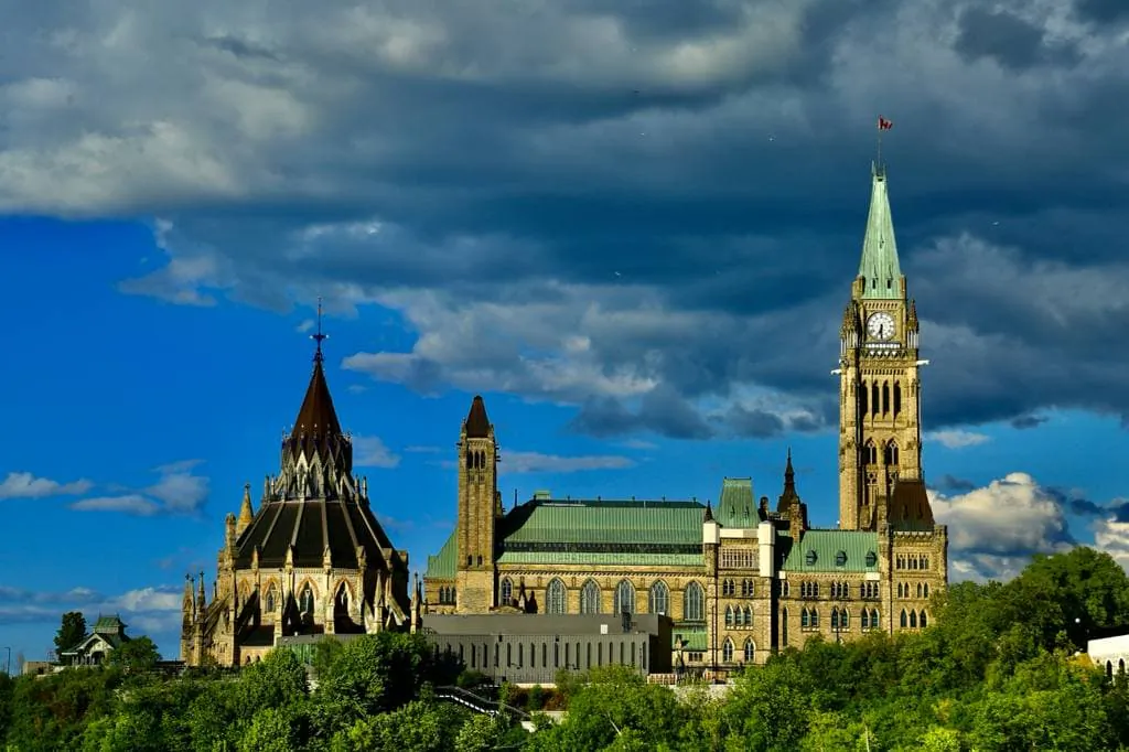The Parliament Buildings in Ottawa, in a file photo. (Jonathan Ren/The Epoch Times)