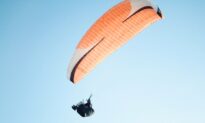 Texas Skydiving Instructor Dies When Parachute Fails to Open