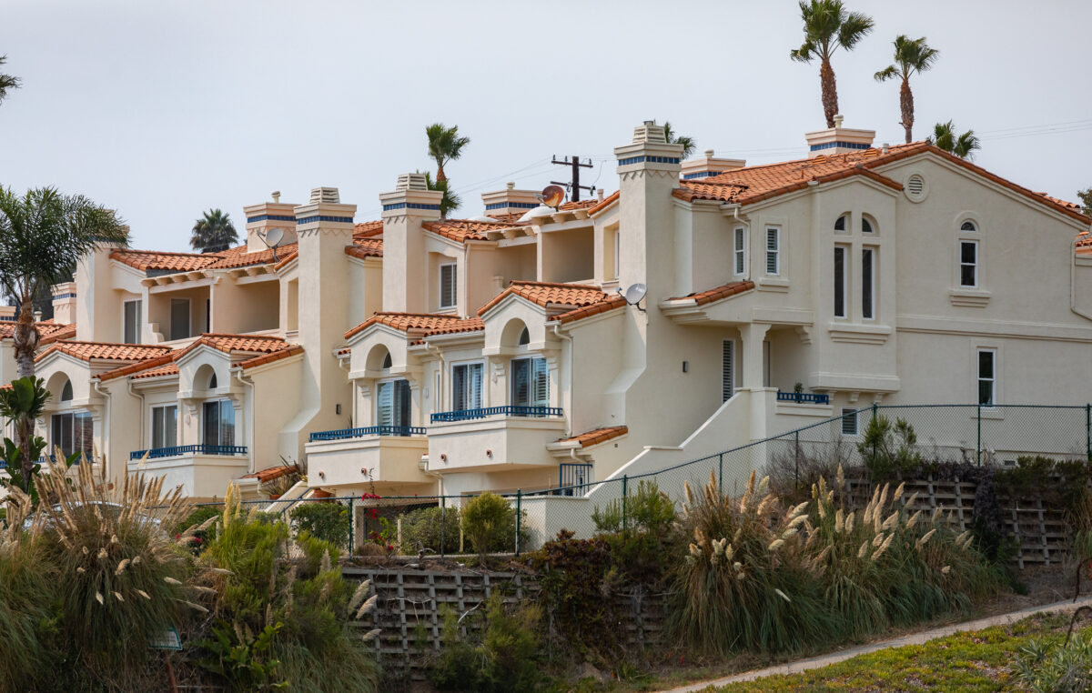 Homes in Malibu, Calif., on Sept. 24, 2021. (John Fredricks/The Epoch Times)