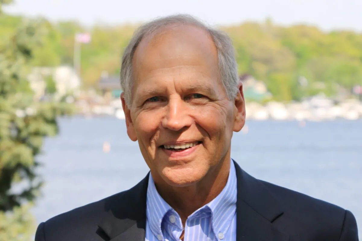 Economist, financial advisor, author, and speaker Robert Genetski (Courtesy of Robert Genetski)