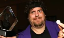 Standup Comedy Magician ‘The Amazing Johnathan’ Dies of Heart Disease