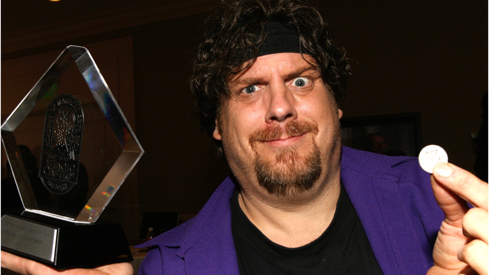 Standup Comedy Magician 'The Amazing Johnathan' Dies of Heart Disease - Vimarsana News
