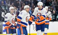 NHL Roundup: Zdeno Chara Hits Milestone in Isles’ Win