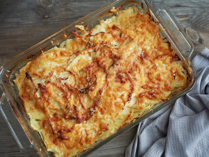 This dish pairs well with a simple green garden salad. (Kary Osmond/TNS）
