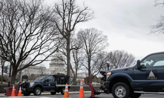 1st Truck Convoy to Reach Washington Area Doesn’t Disrupt Traffic, Heads Home