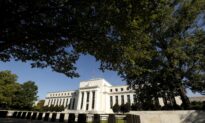 Fed Should Lift Rates a Full Percentage Point by Mid-Year: Waller