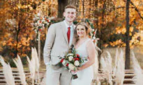 Bride Surprises Groom and His Deaf Parents by Signing Her Wedding Vows