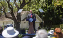 Pompeo Sends a Tough Signal to Beijing With His Visit to Taiwan