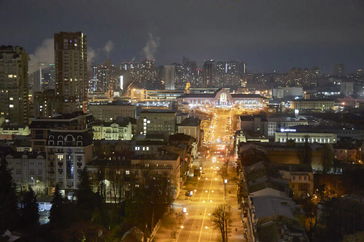 Night view of Kyiv as the city’s mayor declared a curfew from 10 pm to 7 am on Feb. 24, 2022. (Pierre Crom/Getty Images)