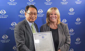 Shen Yun Presented With Commendation by Assemblywoman Murphy