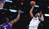 Clippers Edge Lakers 105–102 for 6th Straight Rivalry Win