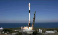 SpaceX Launches Batch of Starlink Satellites From California