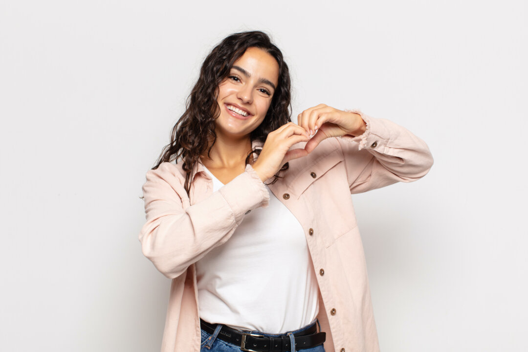 Men and women have slightly different hearts and heart issues. For instance, women’s hearts pump faster than men’s and are more likely to have palpitations.(Kues/Shutterstock)