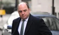 Russia Puts British Ex-Defense Minister on Wanted List