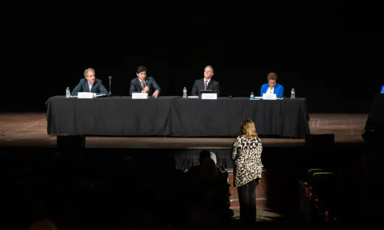 Los Angeles Mayoral Candidates Discuss Housing, Port at San Pedro Debate