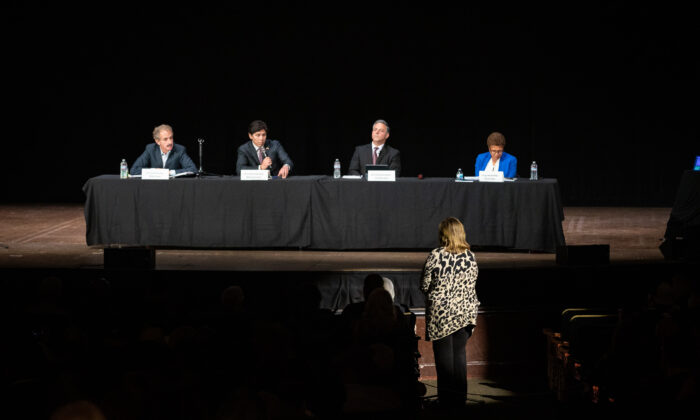 Democratic candidates for Los Angeles mayor speak to citizens of San Pedro, Calif. at the Warner Grand Theater in San Pedro, Calif., on Feb. 27, 2022. (John Fredricks/The Epoch Times)
