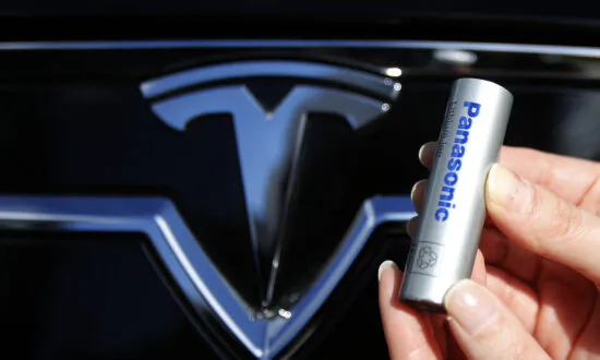 Panasonic Boosting EV Battery Production for Tesla by 10 Percent: Report