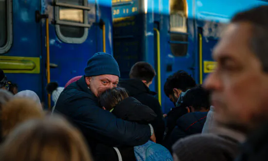 US Ukrainian Community Hears Traumatic Stories From Loved Ones