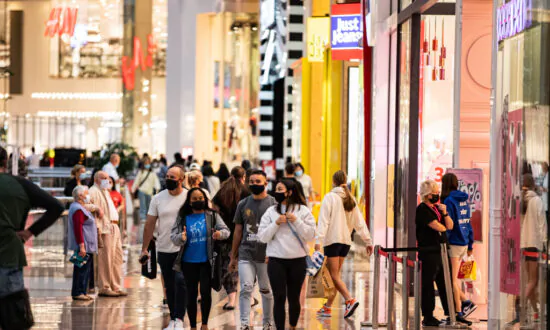 Australian Fashion Giant Cops $29,000 Fine for Underpaying Workers