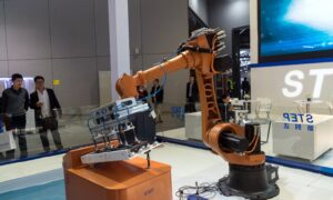 China Has the World’s Largest Robotics Market but Lacks Core Technologies