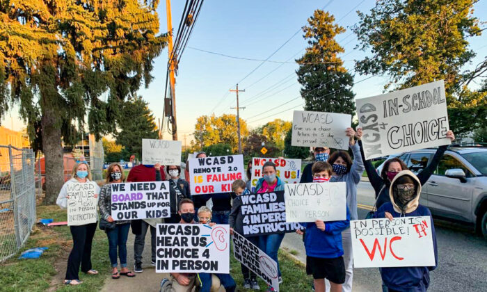 Parents and students of West Chester Area School District in Pennsylvania protesting during the mask mandate. (Courtesy of Beth Ann Rosica) 