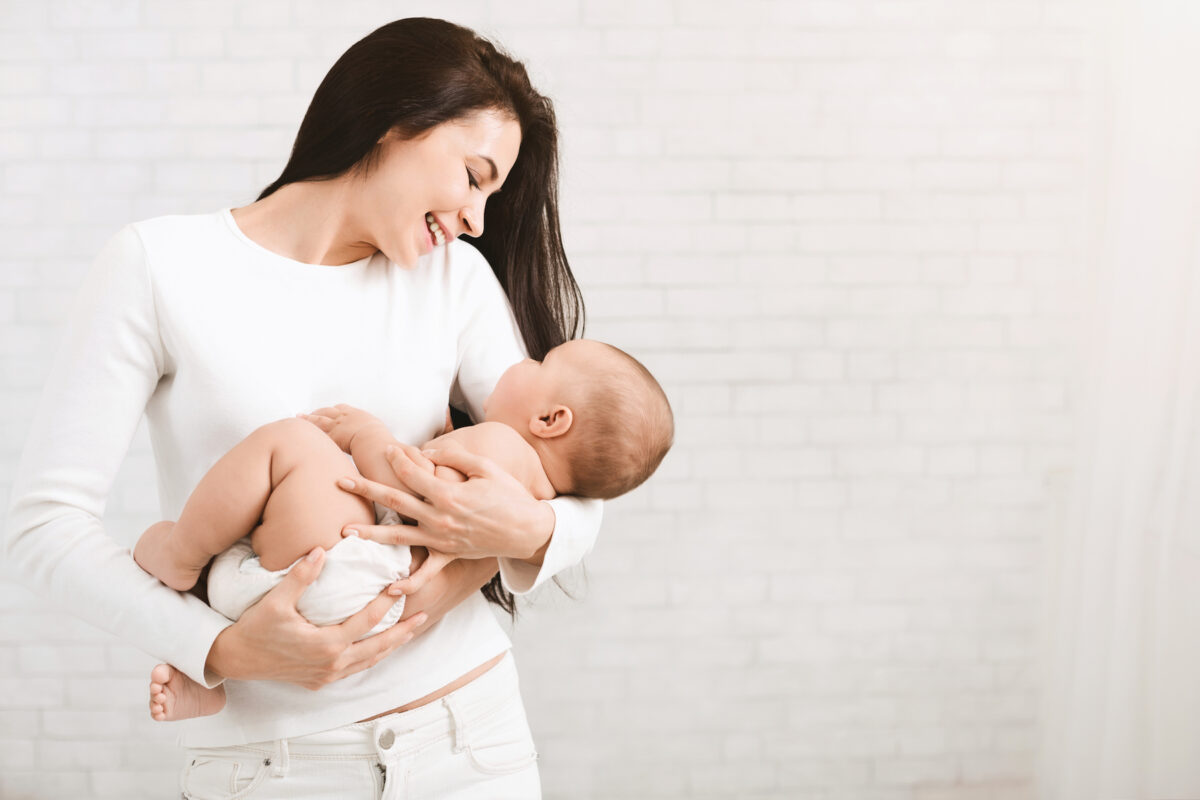 Studies have found that mothers singing to their babies enhances their development. (Prostock-studio/Shutterstock)