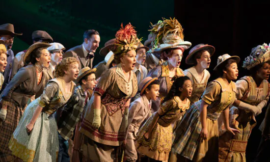 Theater Review: ‘The Music Man’: Middle America in Song and Dance