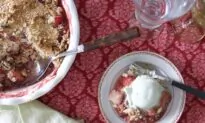 Strawberry Crumble