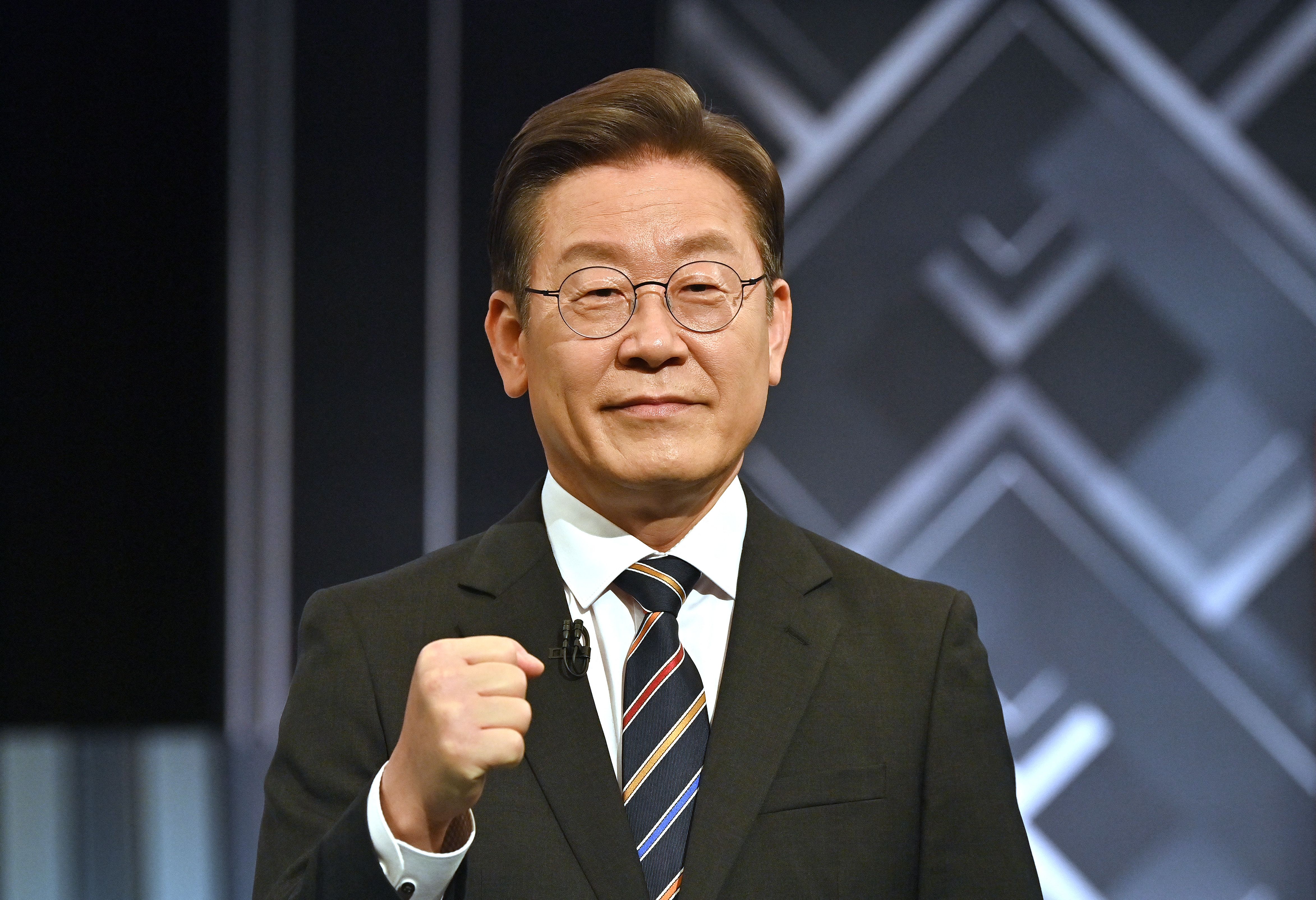 South Korean Presidential Candidate Faces Backlash After Controversial Remarks on Ukraine - Vimarsana News