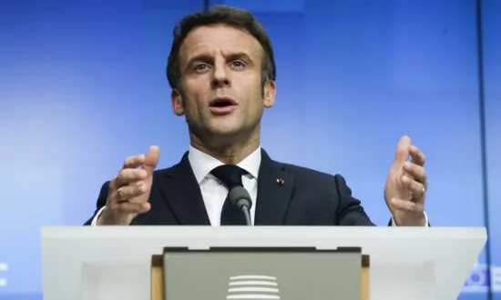 Macron to Seek 2nd Term in France’s April Presidential Vote