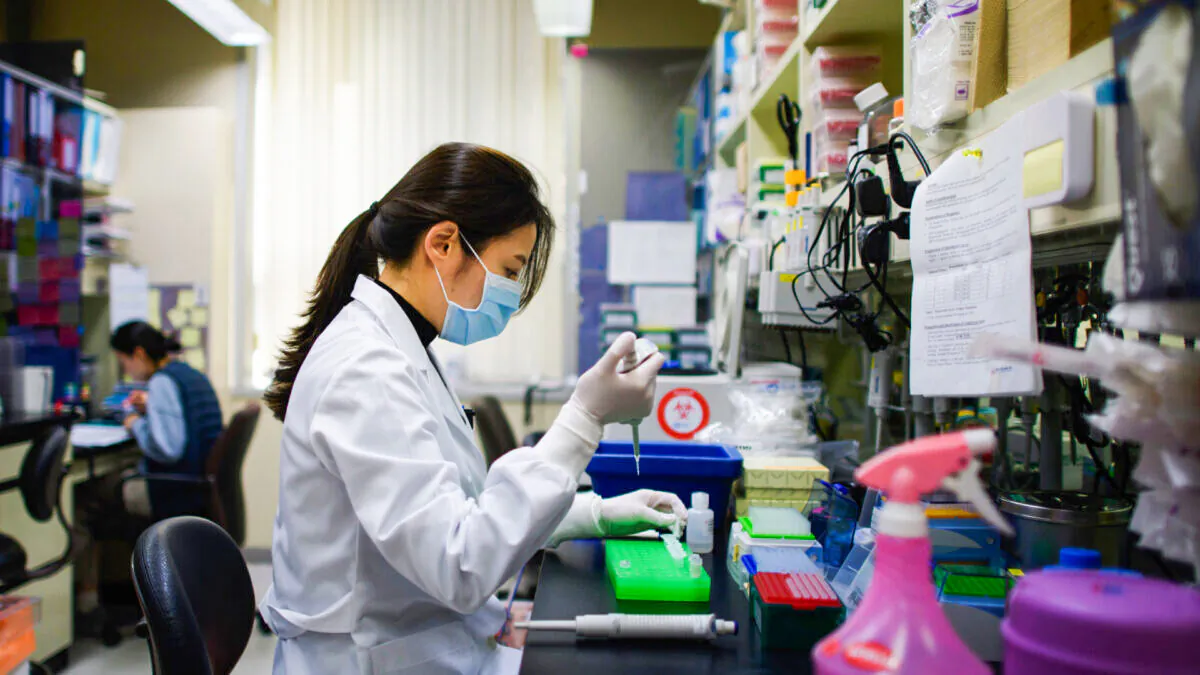 A lab technician in Seoul on March 11, 2020. (ED JONES/AFP via Getty Images)