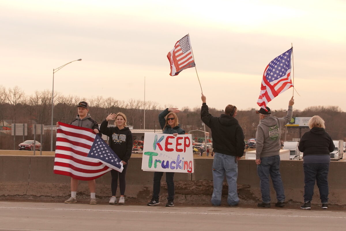 supporters of convoy